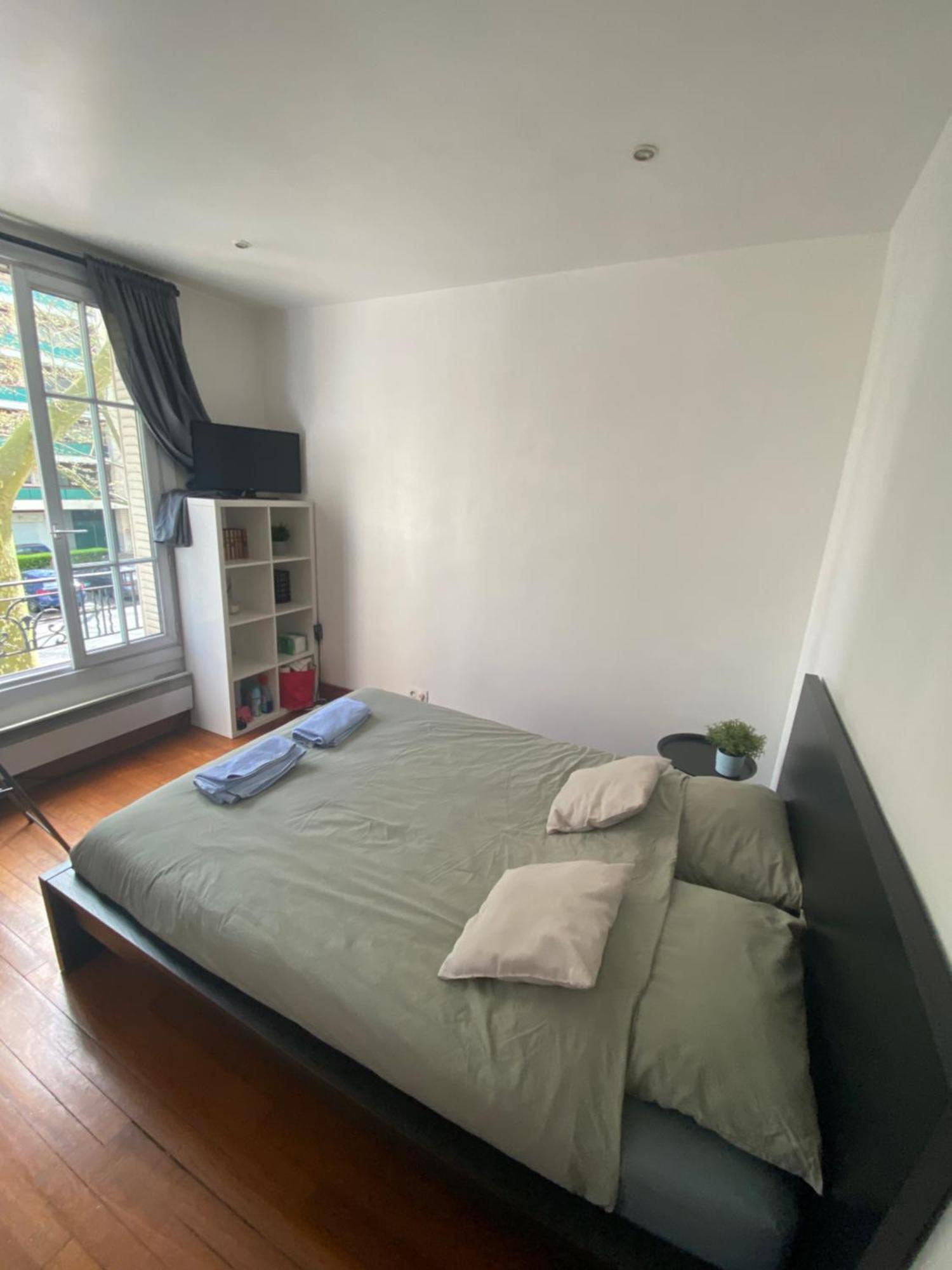 Studio Proche Paris Chaville Buitenkant foto